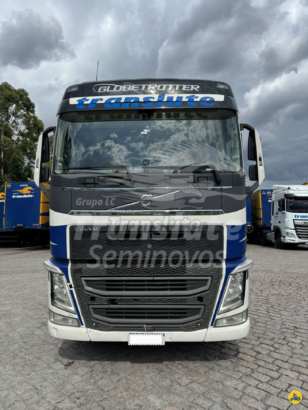CAMINHAO VOLVO VOLVO FH 460 Cavalo Mecânico Cavalo 6x2 Translute Seminovos BARUERI SÃO PAULO SP